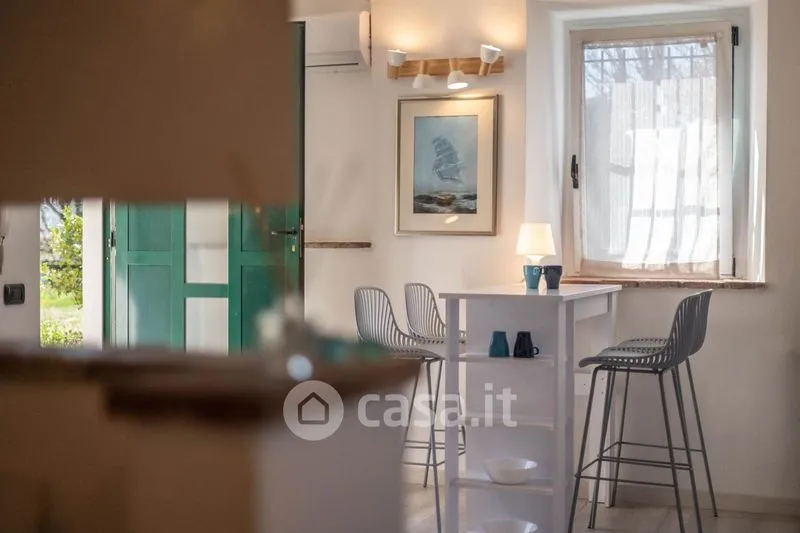 Salle à manger - Modern Studio with Garden View in Borgomanero