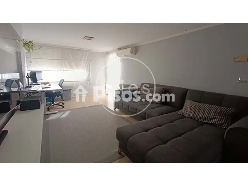 Elutuba - Reformed Flat with Balcony in San Isidro, Valencia