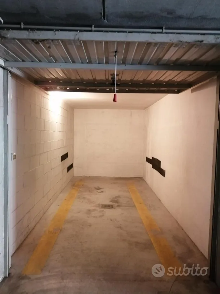 Garaaž - Parking Box near Stadio Ferruccio Seregno, M/B