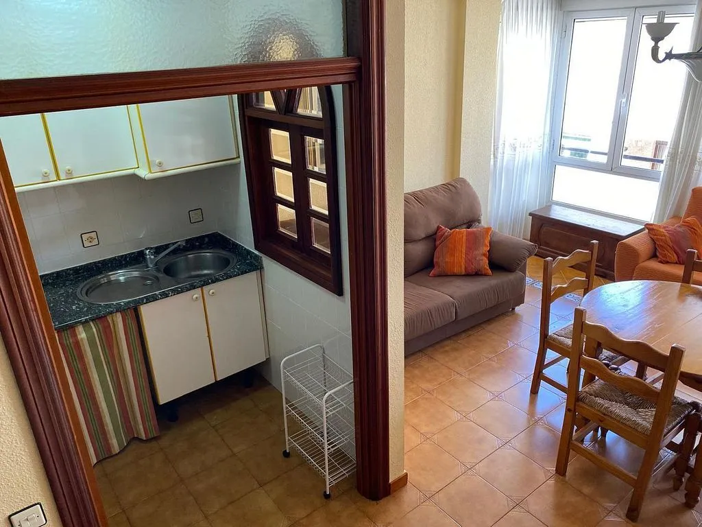 Salle à manger - Apartment with South-Facing Terrace in Noja