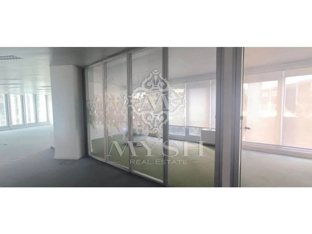 Studio - Office with Parking in Parque das Nacoes, Lisbon