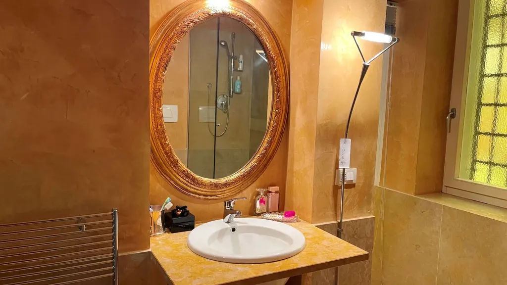 Vannitoad - Restored Apartment with Central Location in Osimo