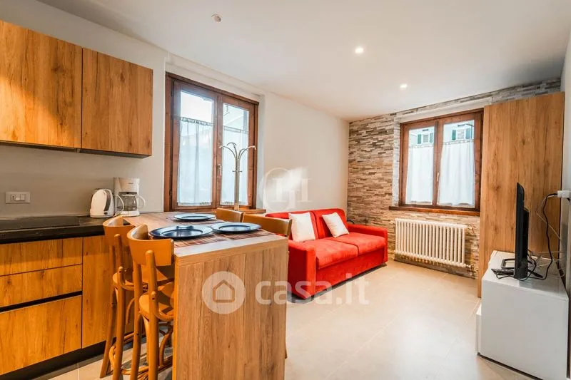 Kitchen - Centrally Located Flat with Sea View in Torbole