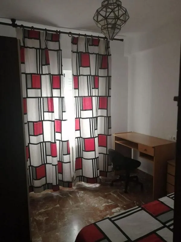 Chambres - Student Flat with Terrace in Granada's Realejo