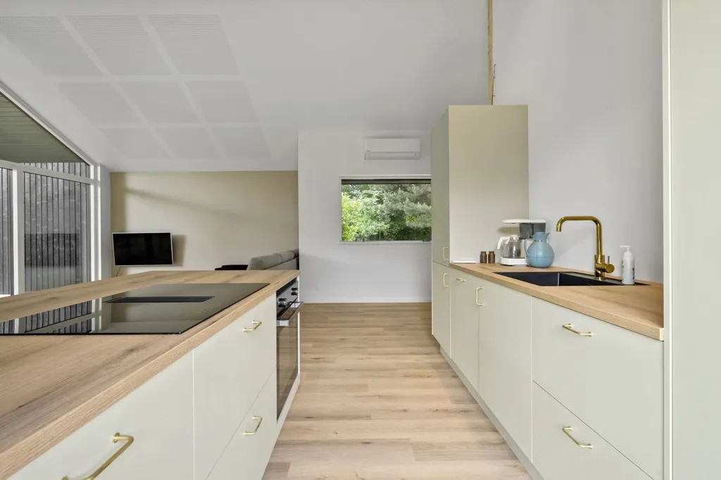 Cuisine - Summer House with Garden in Martofte
