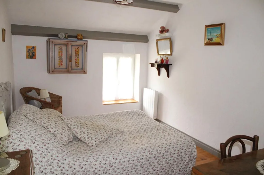 Chambres - Maison avec Terrasse et Garage à Saint-Bonnet-Laval
