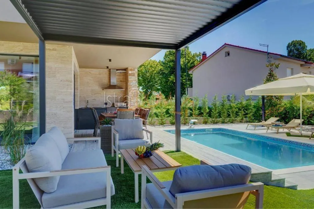 Bassein - Modern Villa with Pool in Marčana