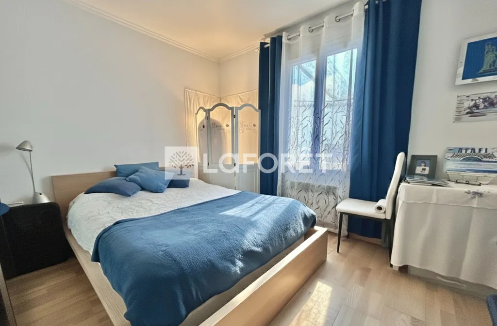 Chambres - Maison de 7 Pièces avec Jardin à Lamorlaye