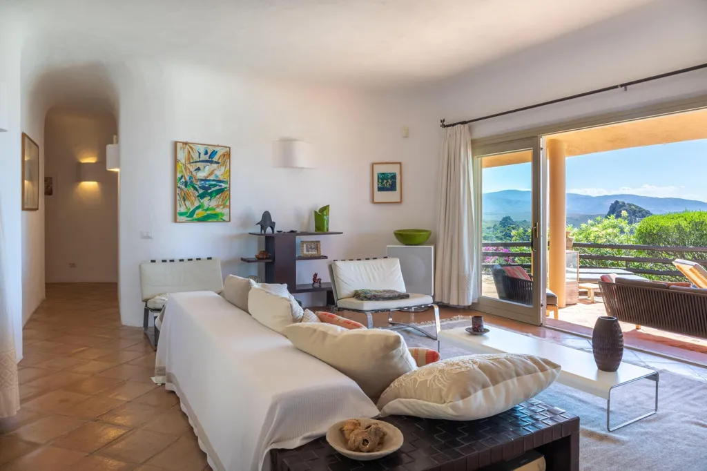 Elutuba - Villa with Panoramic Pool in Costa Paradiso