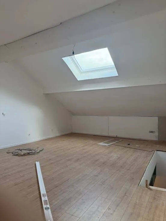 Pièces - Appartement 3 Chambres avec Bureau à Meix-devant-Virton