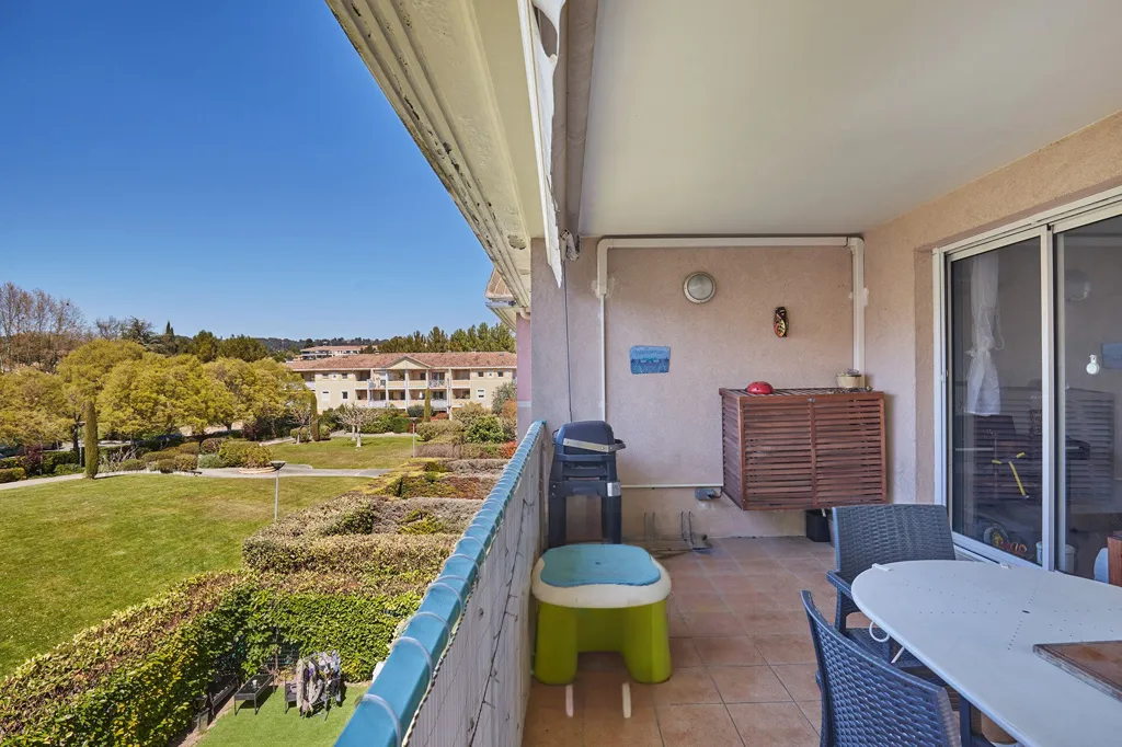Balcon - Appartement Traversant avec Terrasse à Aix-en-Provence
