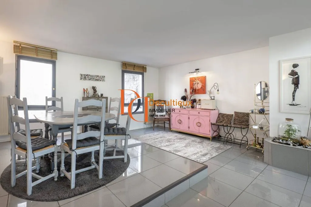 Söögituba - Luxury Duplex with River View in Lyon