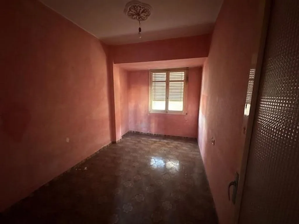Rooms - Apartment with Renovation Potential in Onda