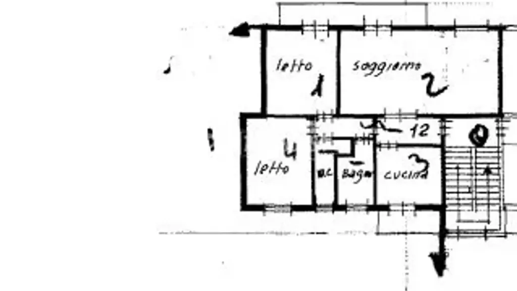 Plaan - Spacious Apartment with Balcony in Modena