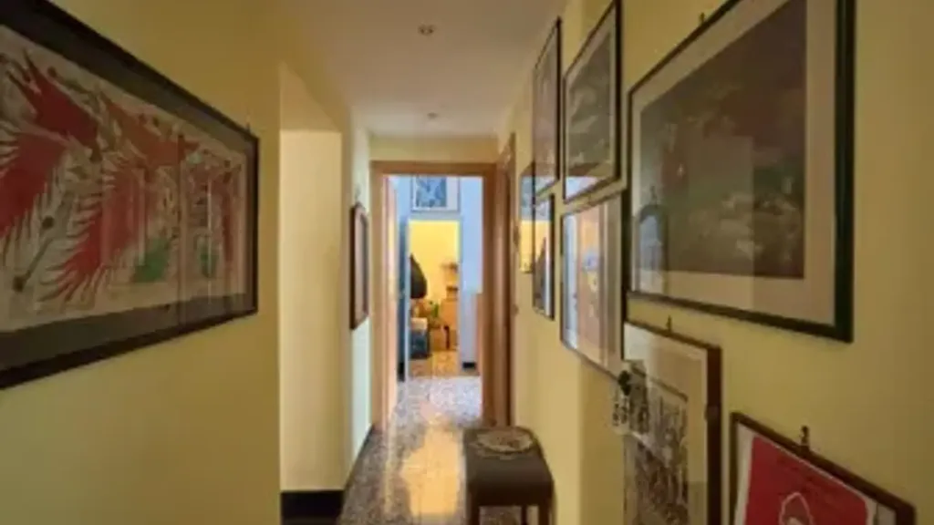 Hallway - Apartment with Balcony in Sestri Ponente