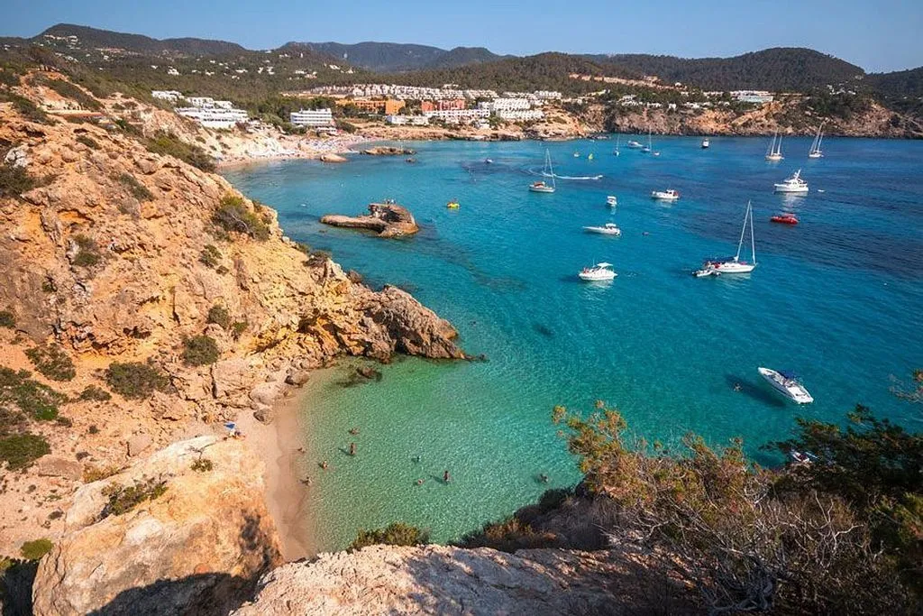 Charming House with Pool in Cala de Bou