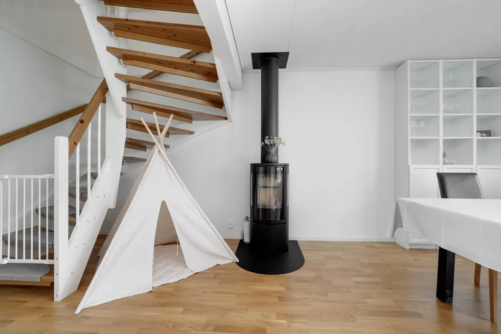 Séjour - Modern Apartment with Balcony in Ekeby-Almby
