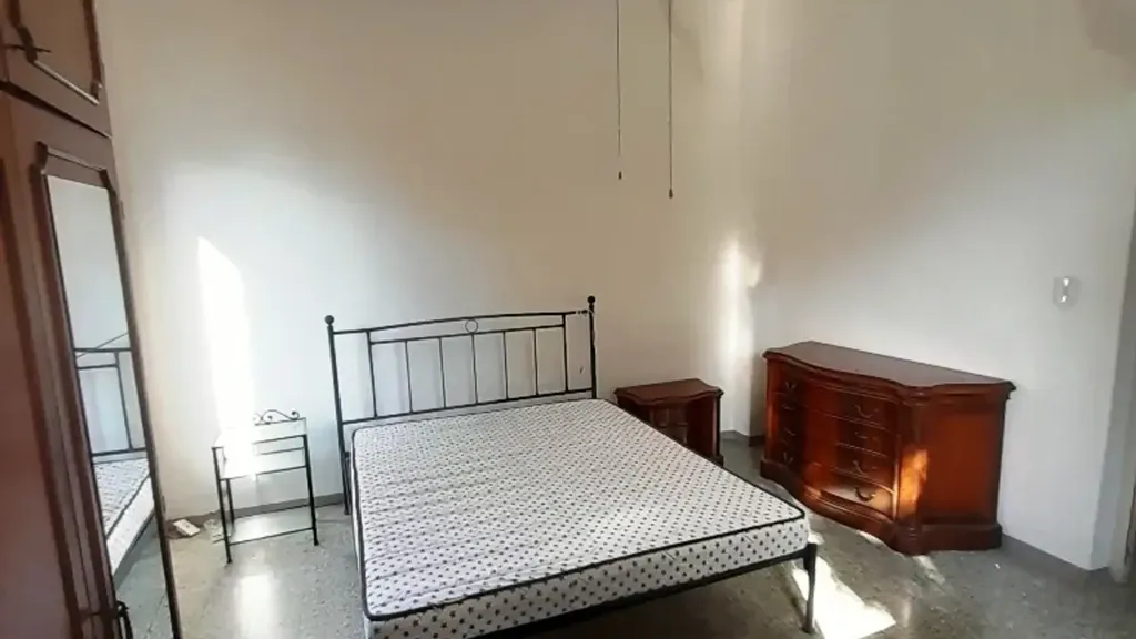 Chambres - Trilocale with Balcony in Parma