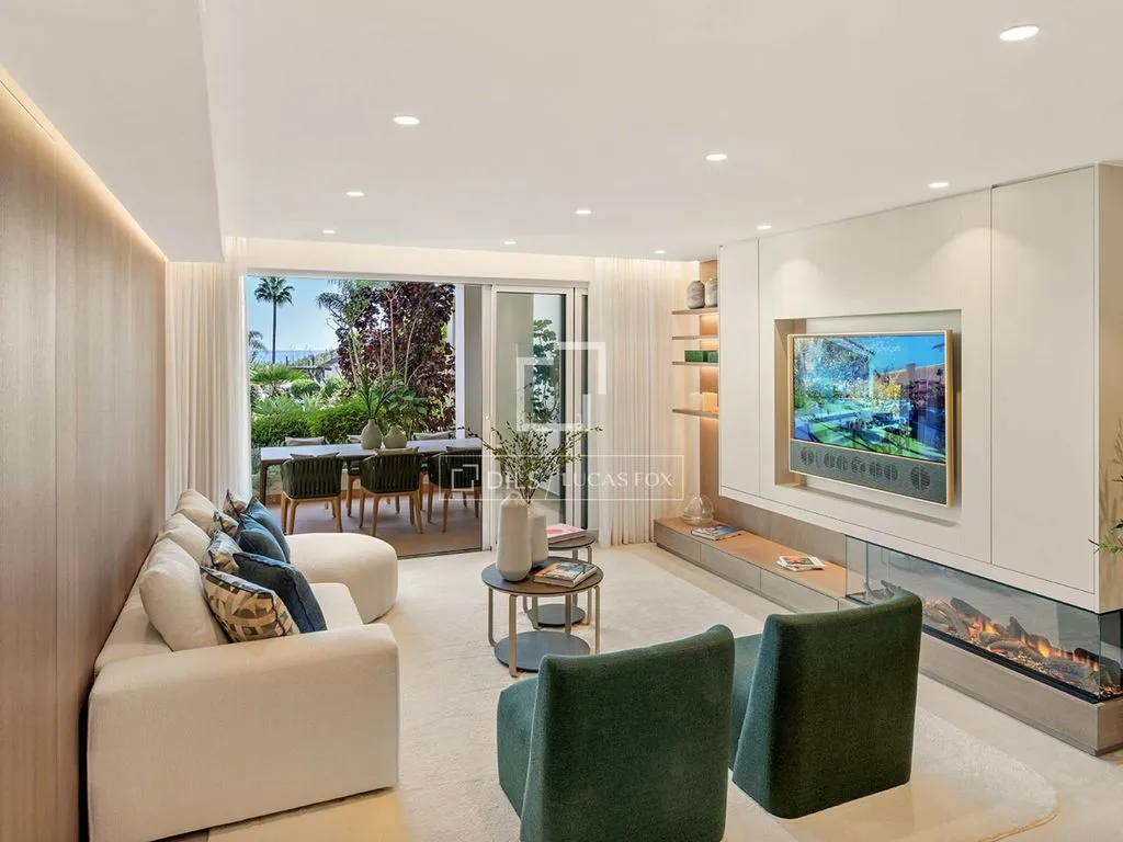 Séjour - Beachfront Apartment with Garden in Estepona