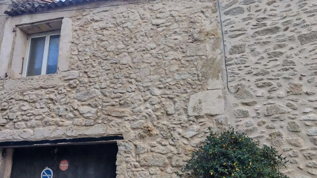Extérieur - Remise Élevée en Village à Lespignan