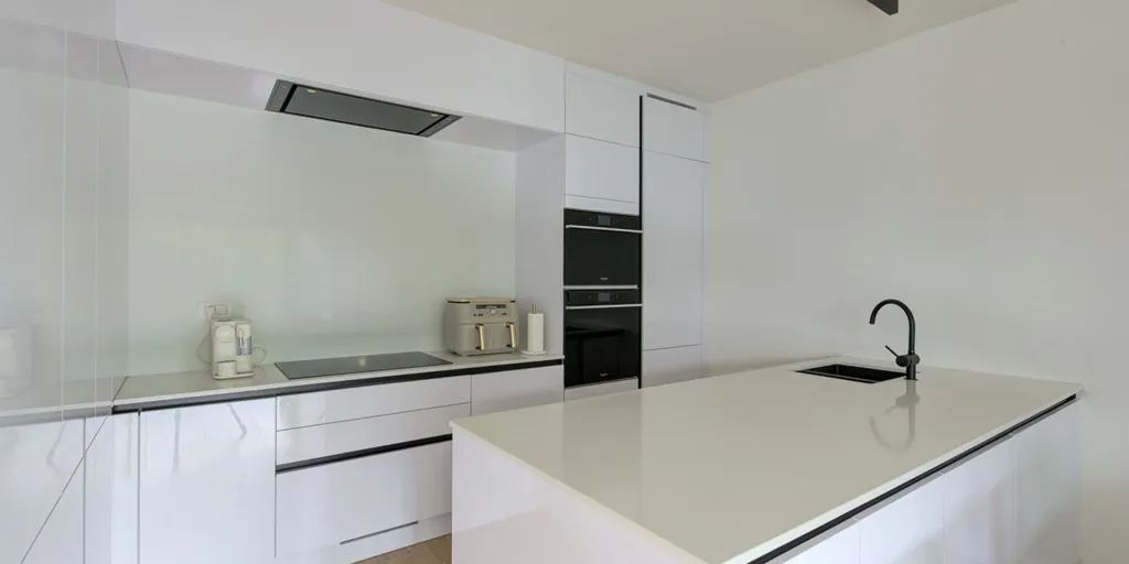 Köök - Luxury Apartment with Terrace in Bilzen Centre