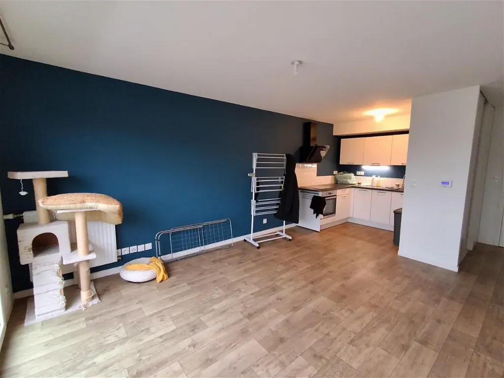 Köök - 3-Bed Flat with South Balcony in Guilers