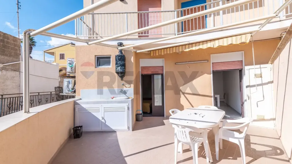 Terrasse - Terraced Apartment near Noto Beach