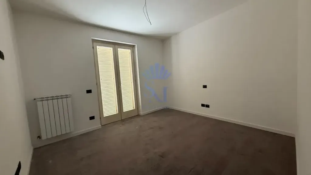 Toad - New Apartment with Large Terrace in San Prisco