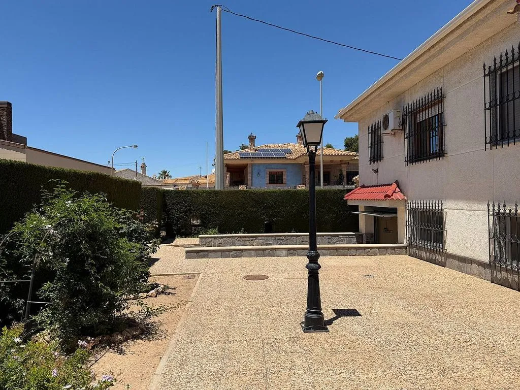 Aed - Chalet with Pool and Terrace in La Puebla