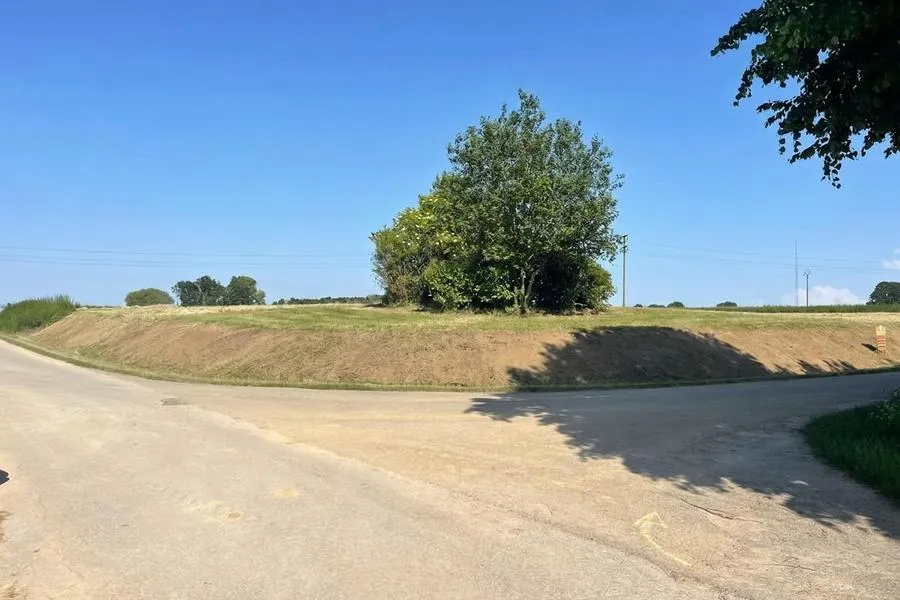 Terrain à HANZINELLE