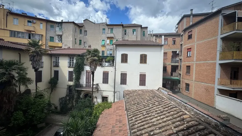 Balcon - Fully Furnished Flat in Historic Building, Terni