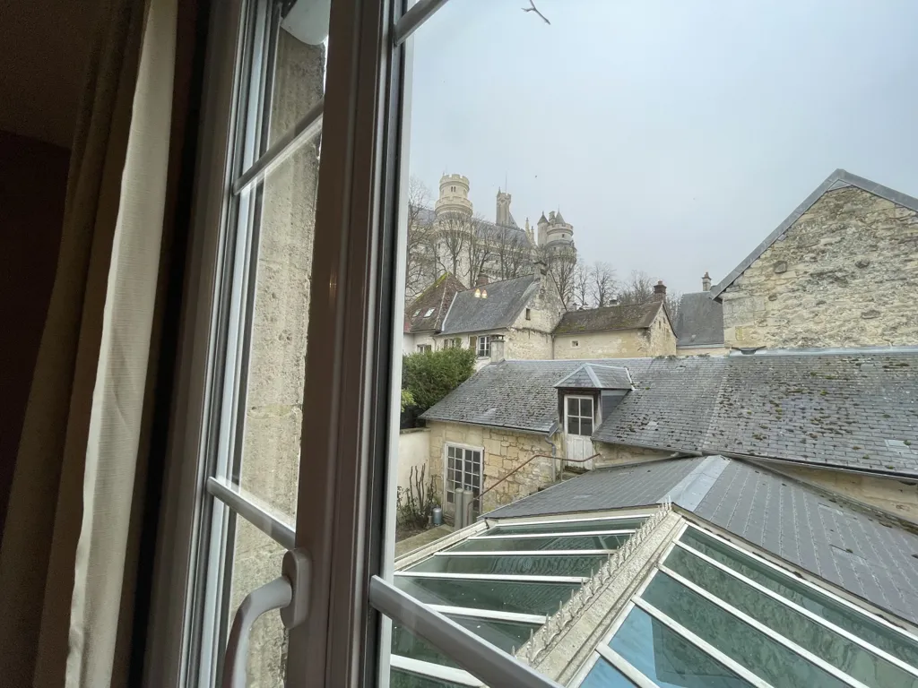 Rõdu - Stone House with Castle View in Pierrefonds