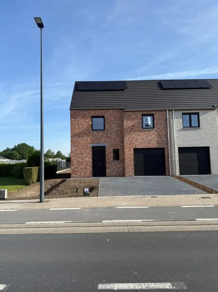 Extérieur - Deux Maisons à Énergie Positive près du Centre de Wingene
