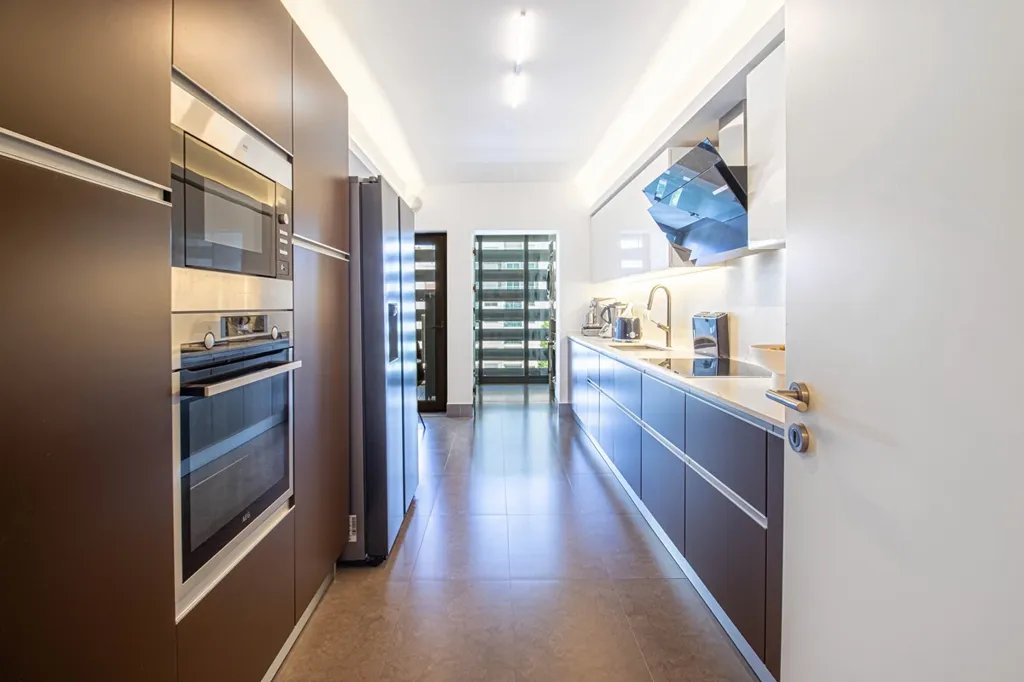 Cuisine - 4 Bedroom Apartment with Pool in Alvalade, Lisbon