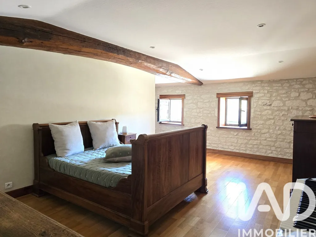 Chambres - Longère de 12 Pièces avec Piscine près de Cognac