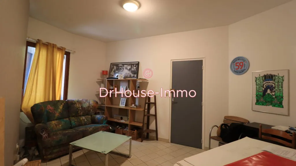 Bedrooms - 9-Piece Investment Building in Bordeaux