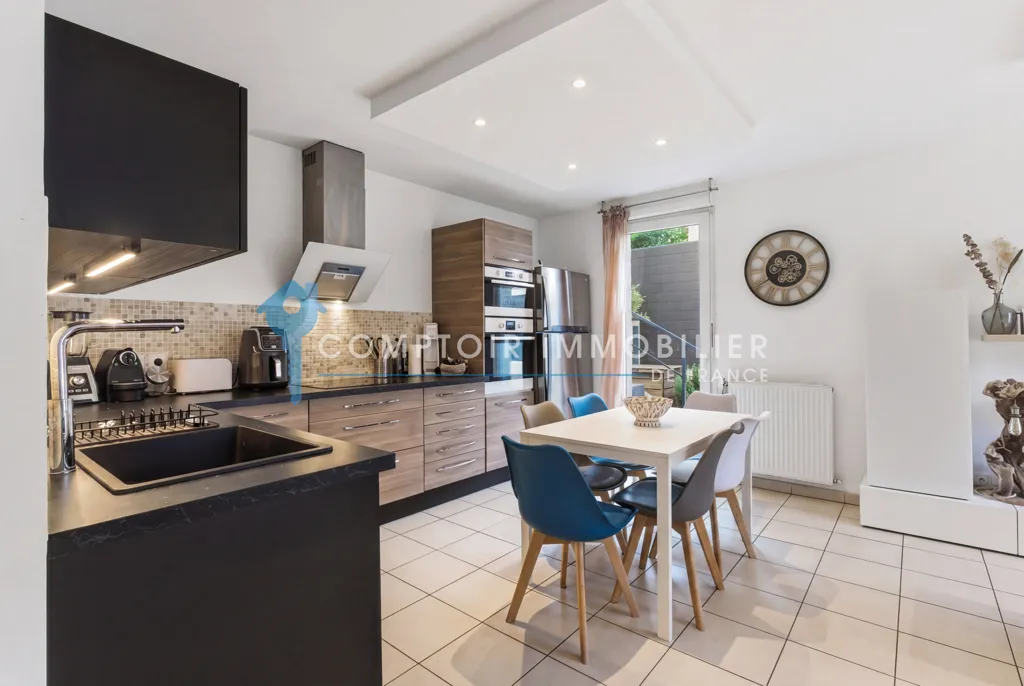 Cuisine - Maison de 4 Chambres avec Terrasse à Saint-Ismier