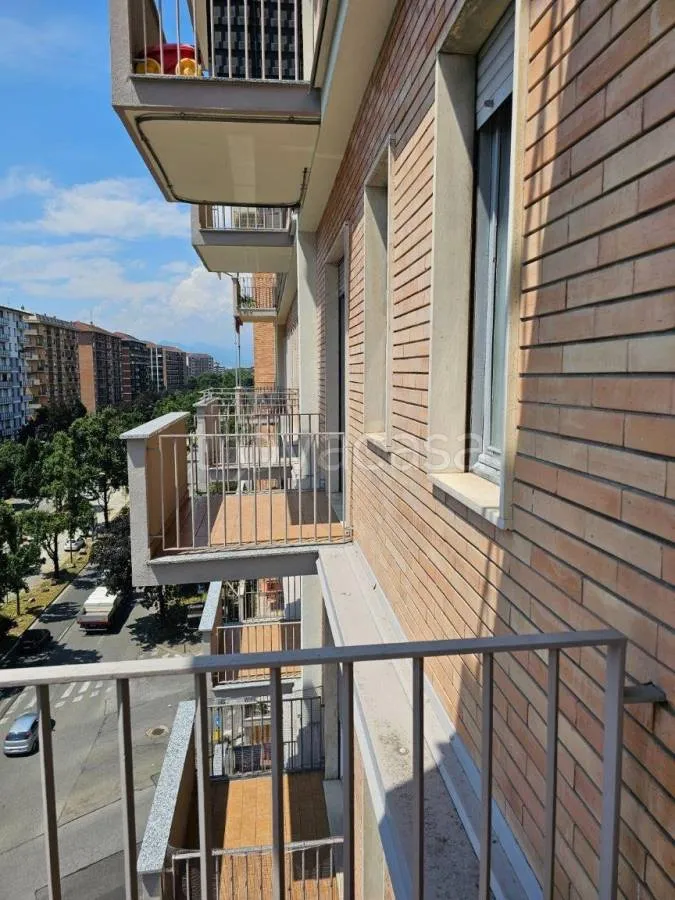 Balcon - Apartment with Balconies in Central Turin
