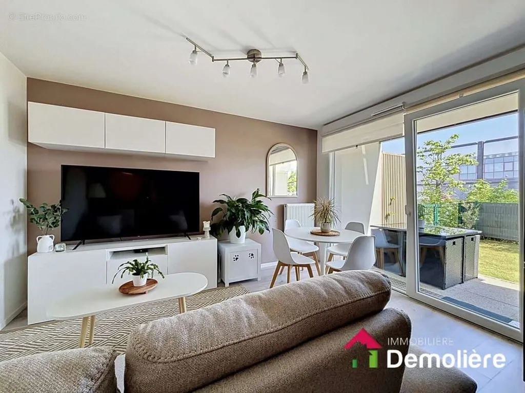 Elutuba - 2-Bedroom Apartment with Garden in Molsheim