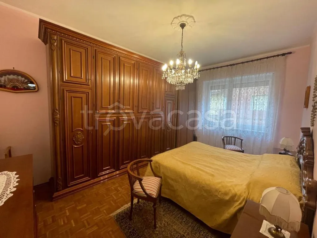 Chambres - Bright Apartment with Balcony in Pinerolo