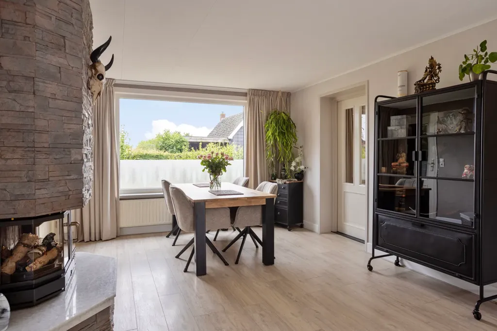 Salle à manger - Villa with Garden in Vogelwaarde