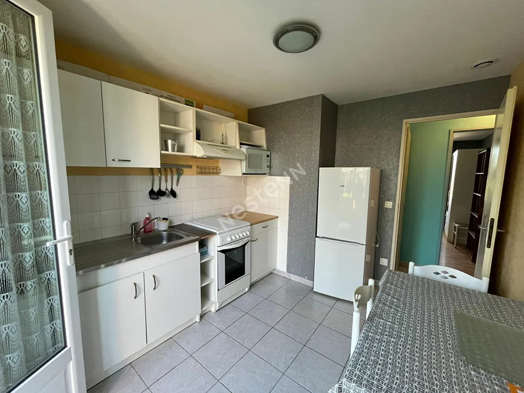 Köök - Studio with Terrace in Saint-André-Treize-Voies