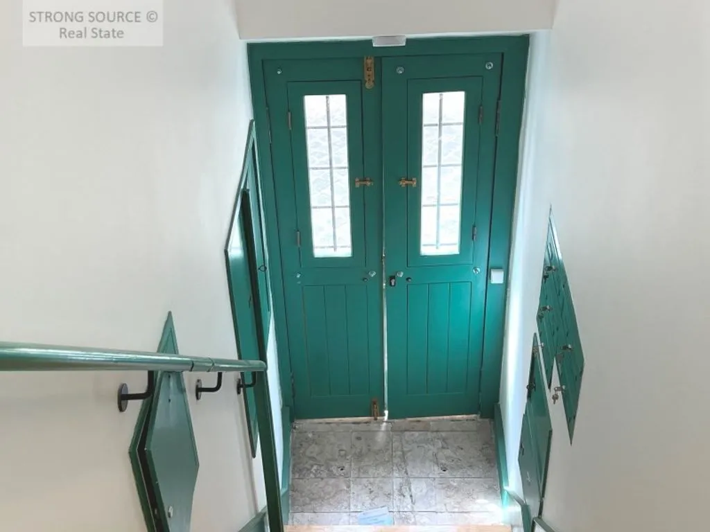 Toad - Luxury Apartments with River View in Graca, Lisbon
