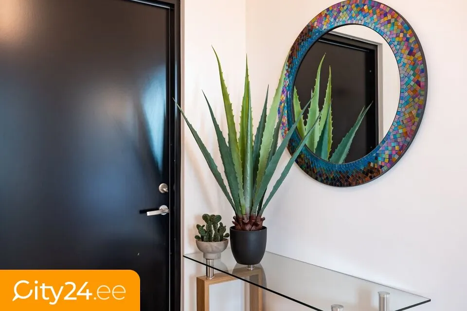 Entrée - Renovated Flat with Stone Facade in Riga Centre