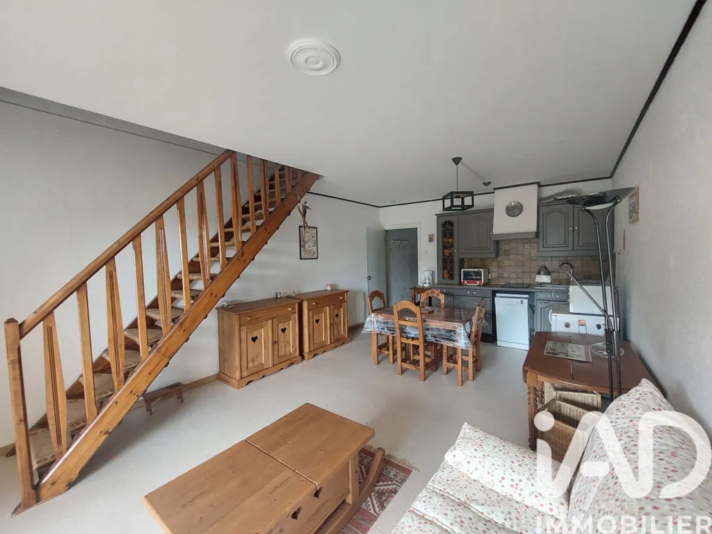 Séjour - Duplex avec balcon à Gréolières 1400