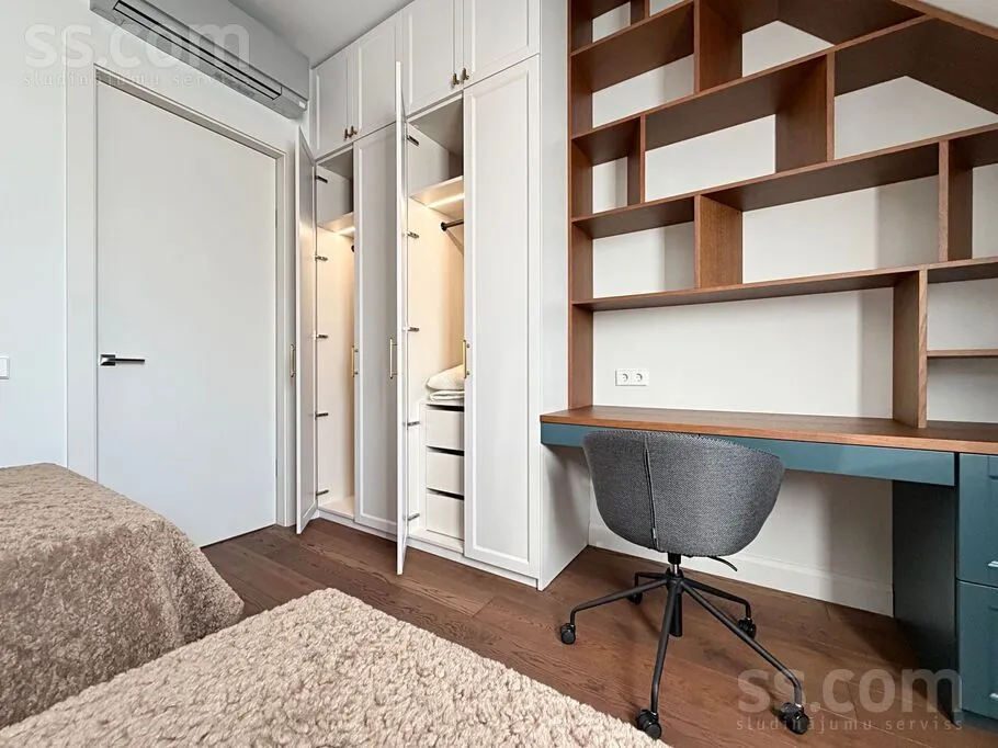 Chambres - Luxury 4-Bedroom Apartment with Balcony in Riga Centre