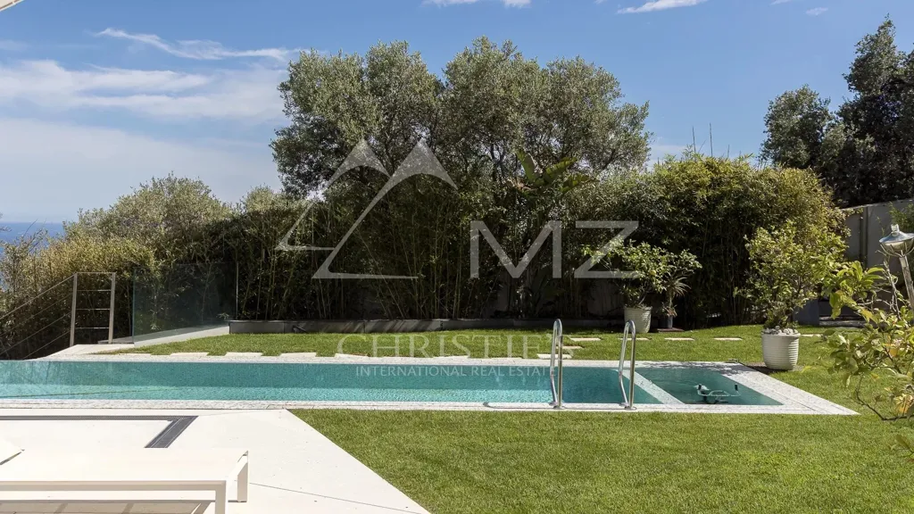 Piscine - Villa Moderne avec Vue Mer près de Monaco