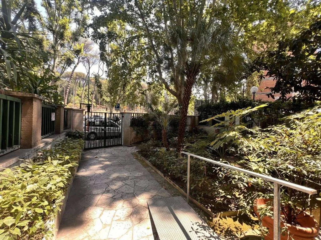 Jardin - Luxury Flat with Park View in Rome
