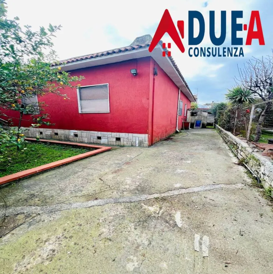 Välivaade - Villa with Private Garden in Castel Volturno