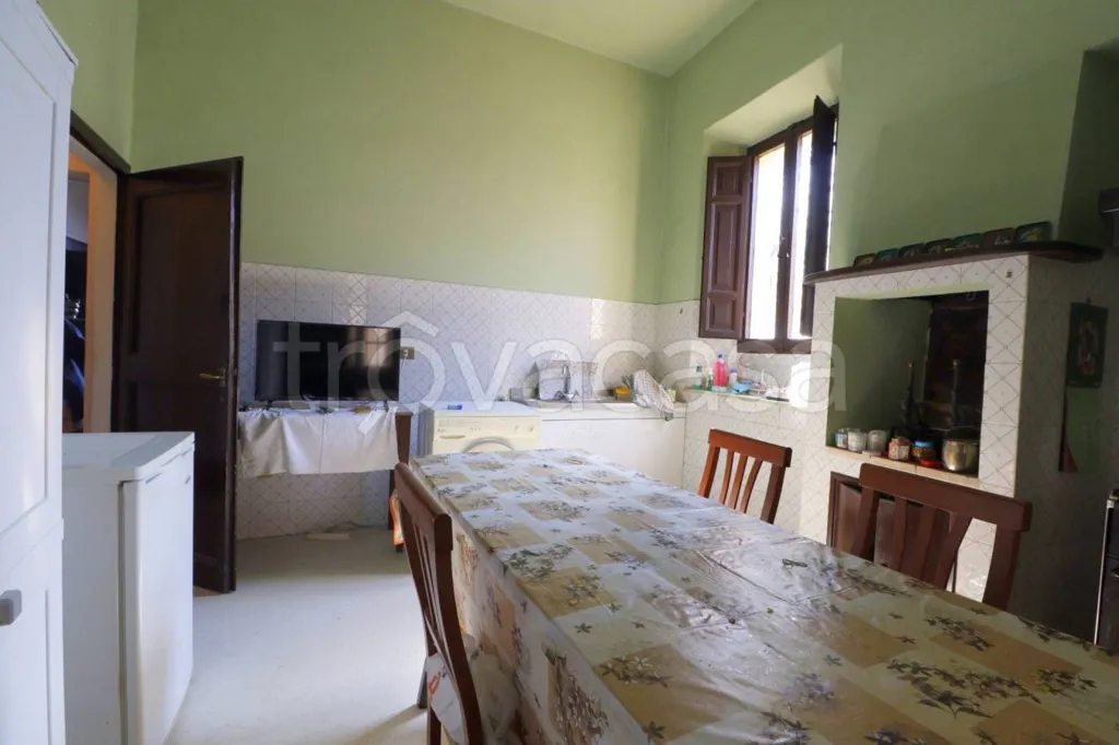 Salle à manger - Panoramic Apartment in Historic Building, Perugia